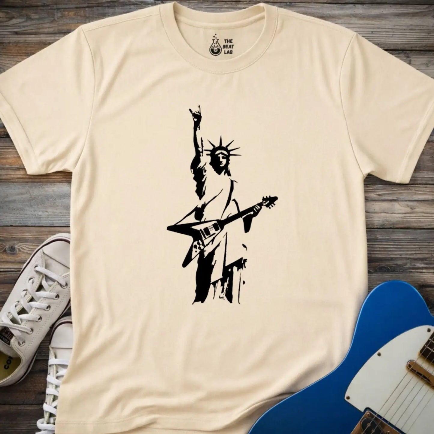 Rockstar Statue T-shirt - Sand / S - T-Shirt