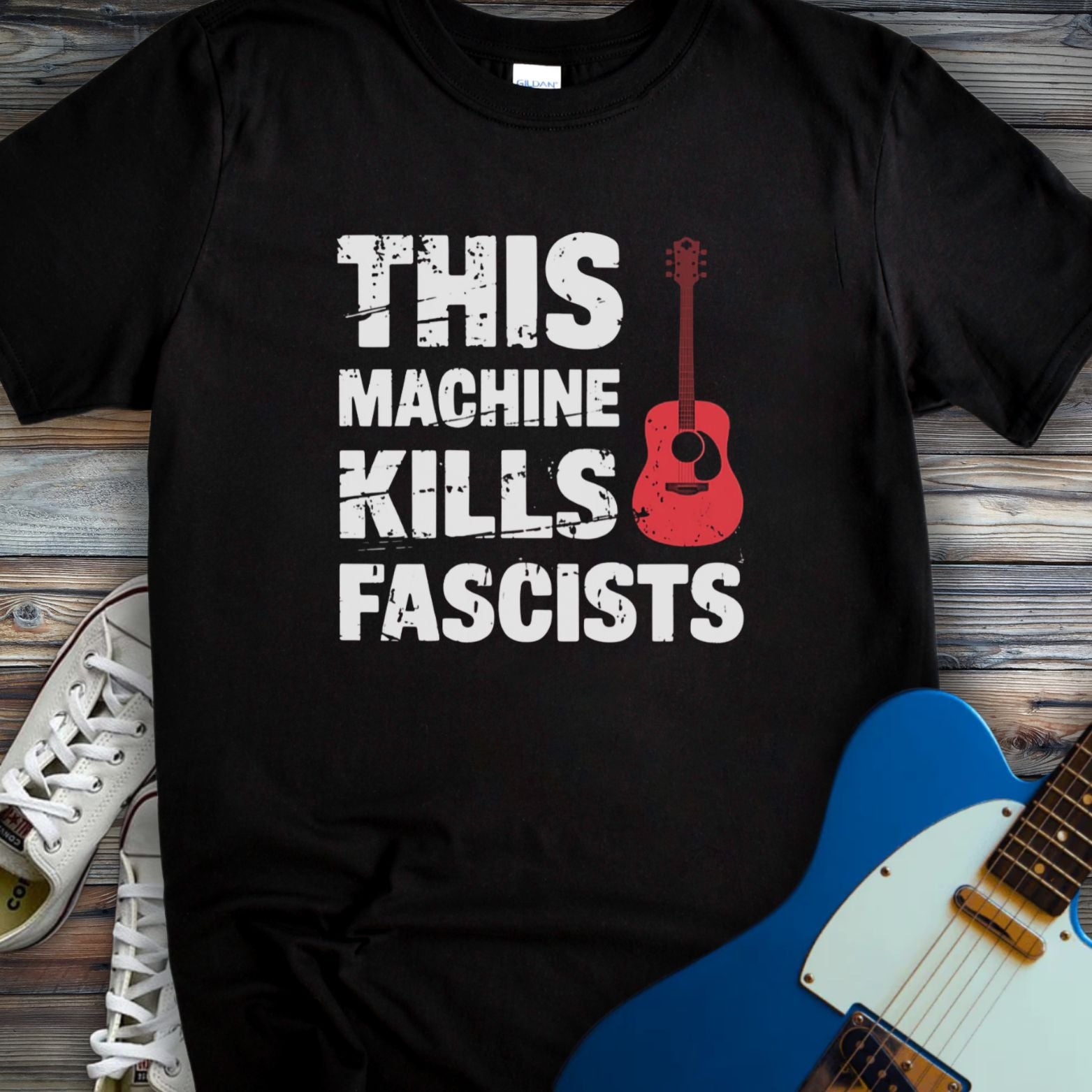 This Machine Kills Fascists T-shirt Black