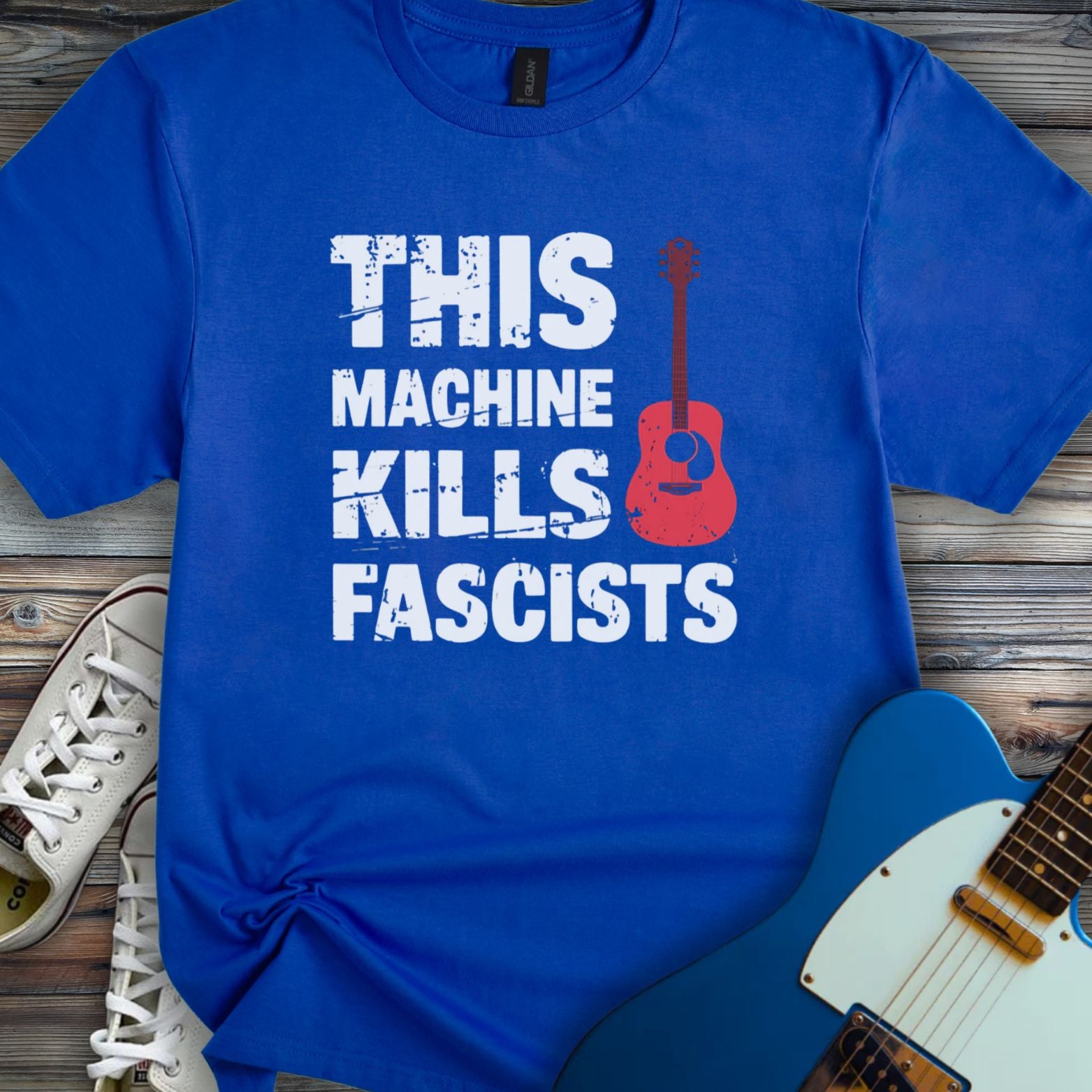 This Machine Kills Fascists T-shirt Royal