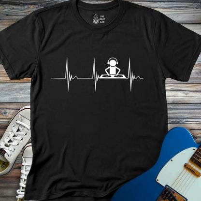 DJ Beat T-shirt - Black / S - T-Shirt