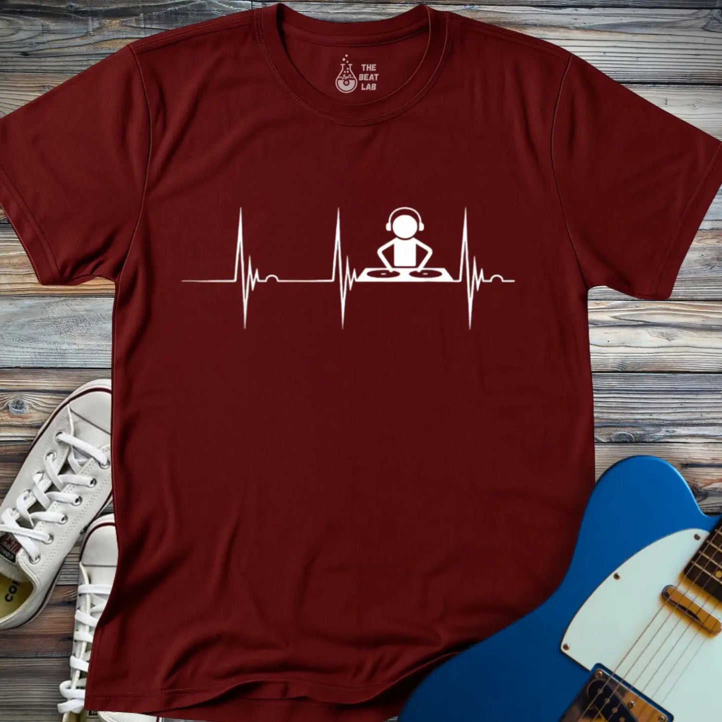DJ Beat T-shirt - Maroon / S - T-Shirt