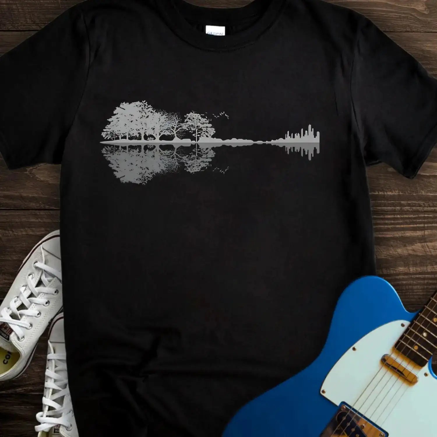 Forest Guitar (I) T-shirt Black