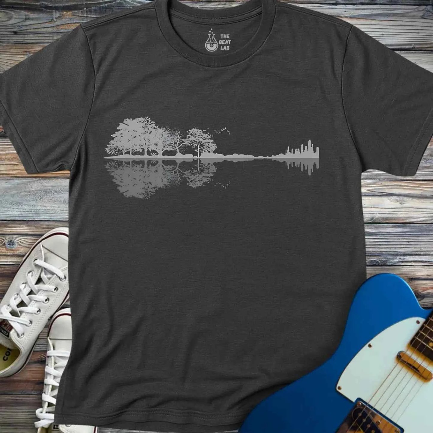 Forest Guitar (I) T-shirt