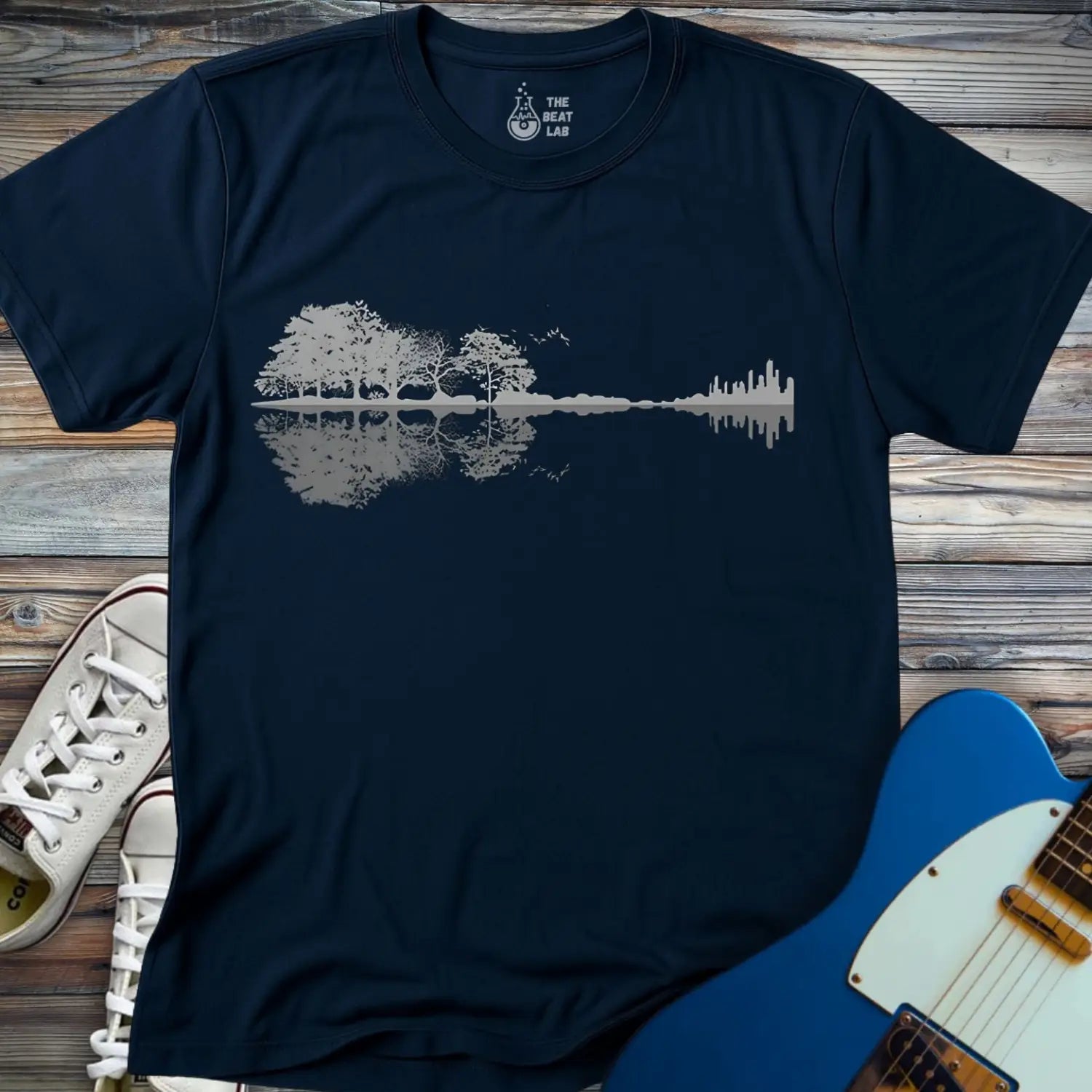 Forest Guitar (I) T-shirt - Navy / S - T-Shirt