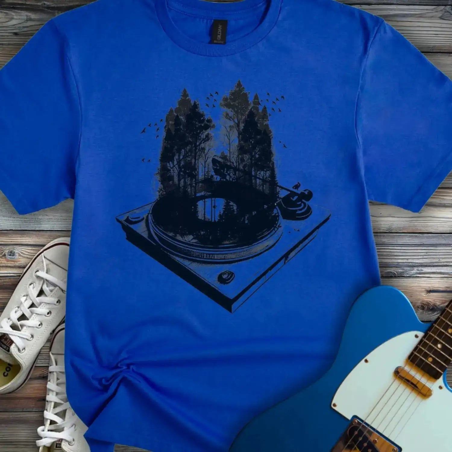 Forest Turntable Nature T-shirt Royal