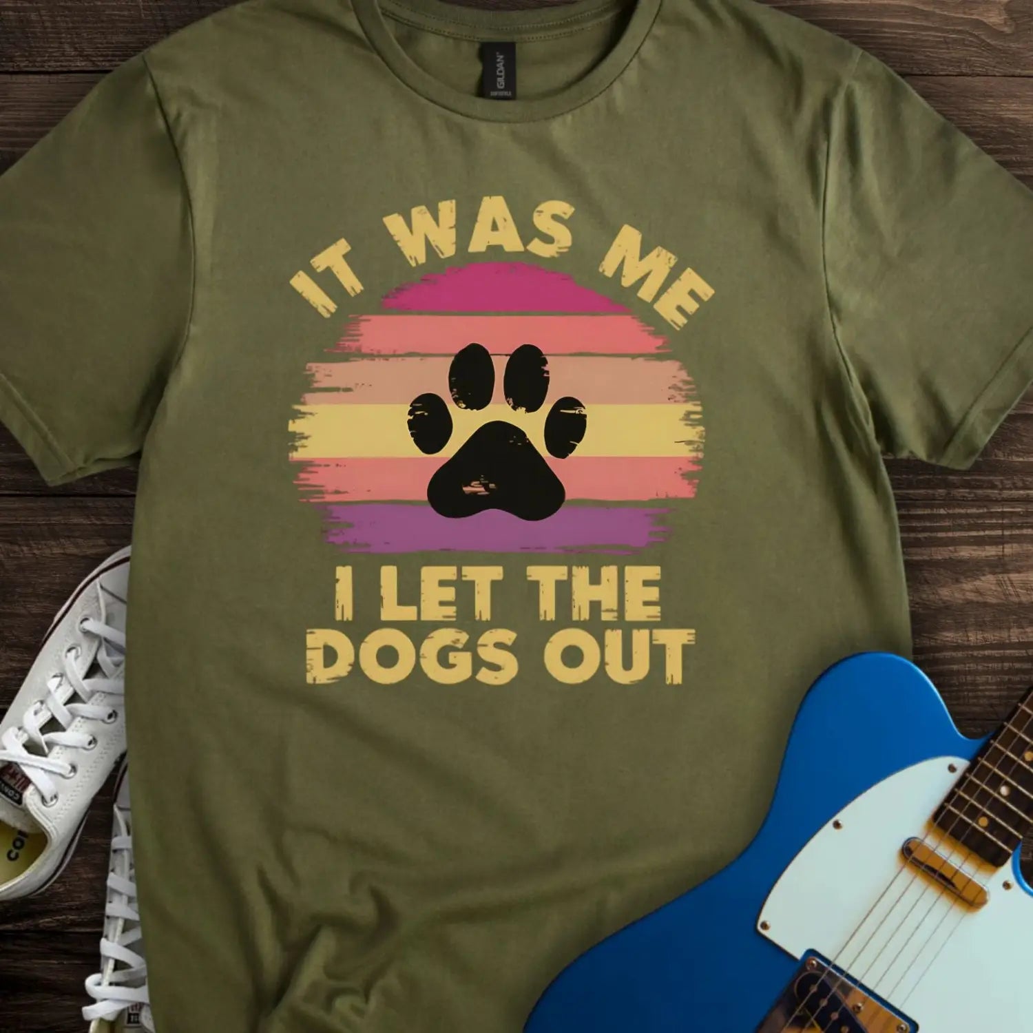 I Let The Dogs Out (II) T-shirt Military Green