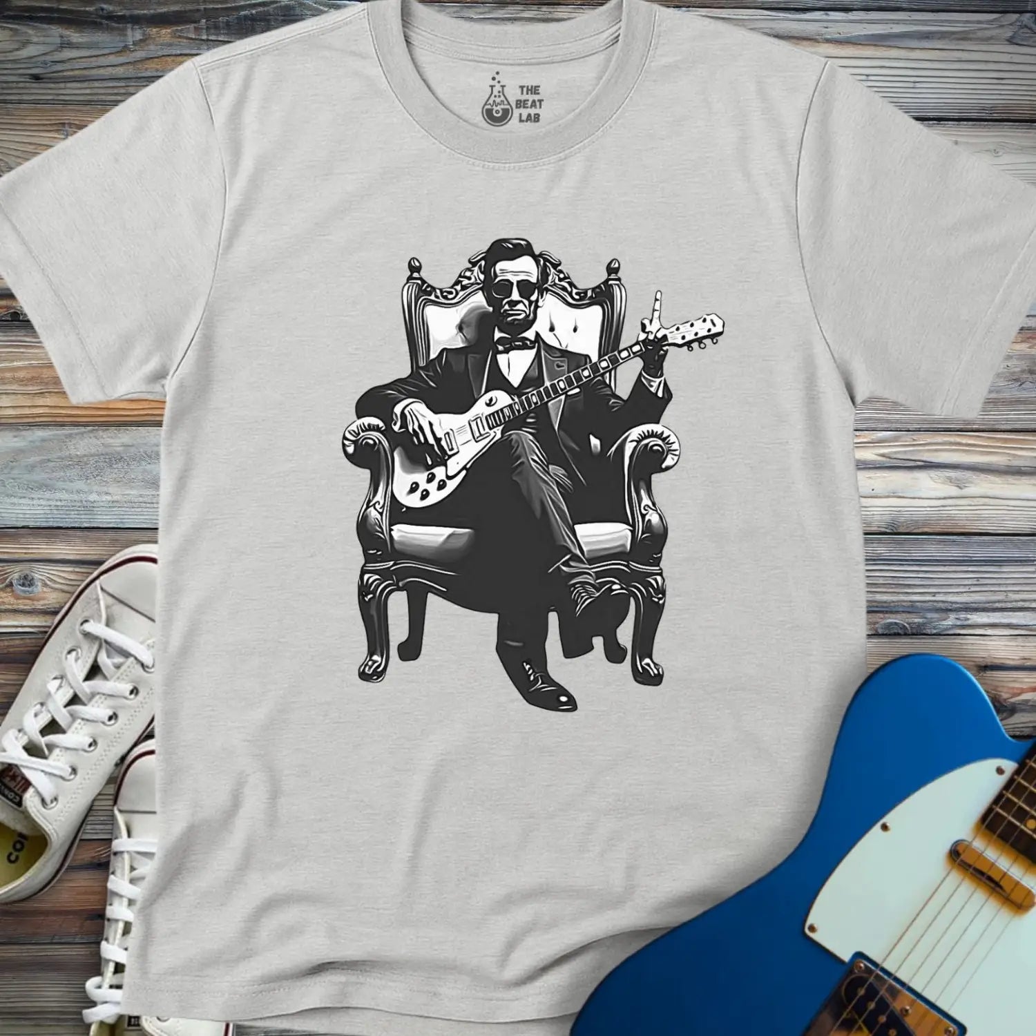 Lincoln Guitarist T-shirt - T-Shirt