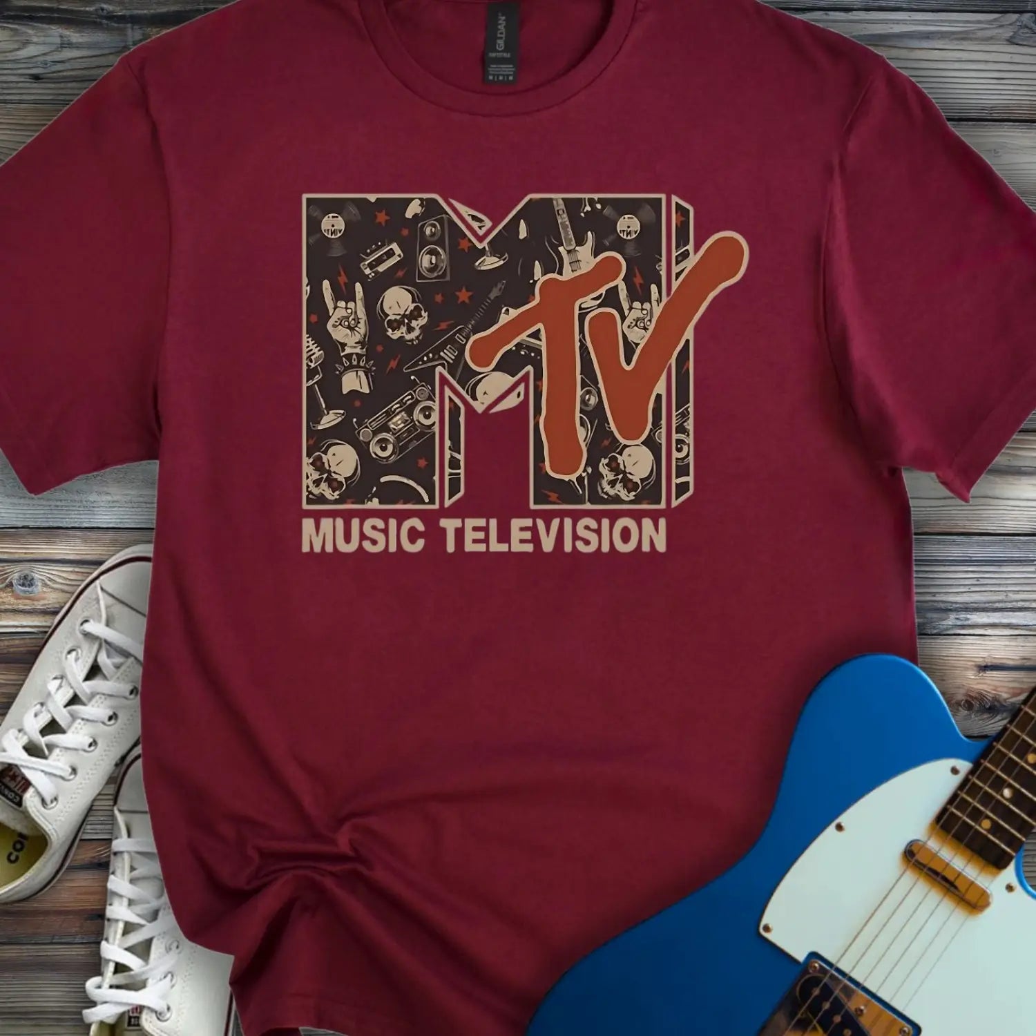 MTV Music Television T-shirt - S / Maroon - T-Shirt