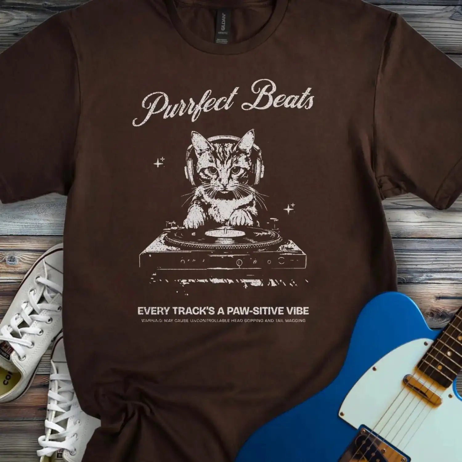 Purrfect Beats T-shirt Dark Chocolate