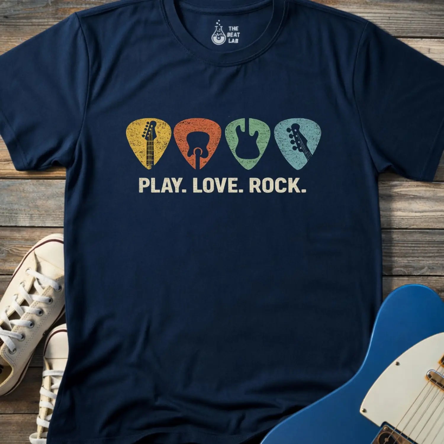 Retro Guitar Pick T-shirt - Navy / S - T-Shirt