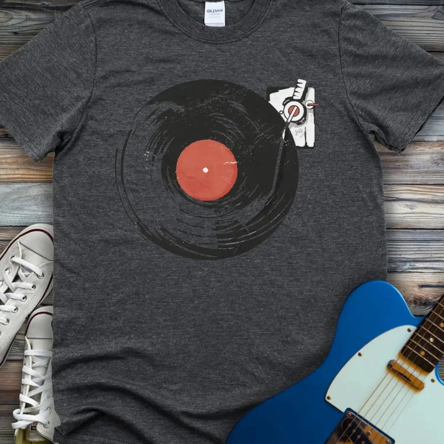 Retro Vinyl Record Player T-shirt Dark Heather Grey