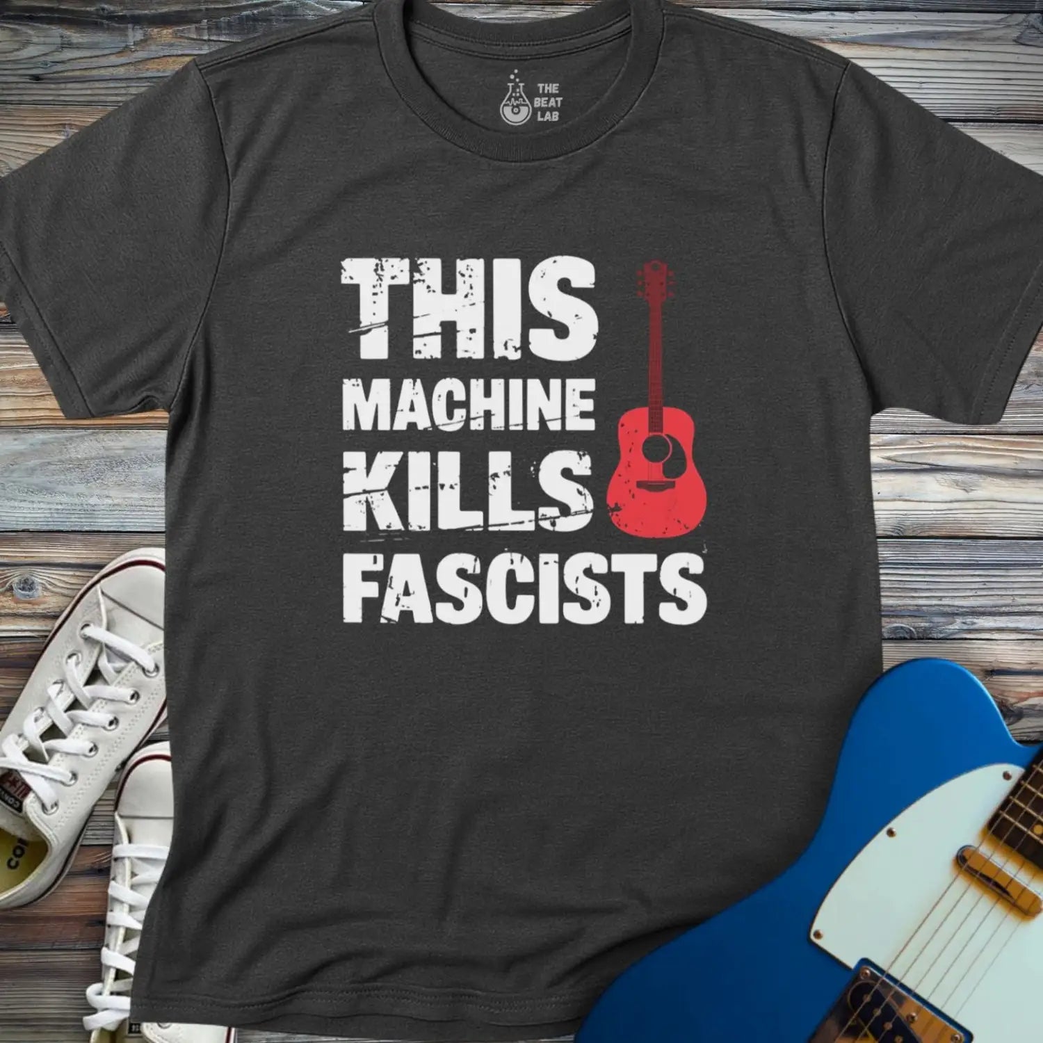 This Machine Kills Fascists T-shirt - Dark Heather Grey / S - T-Shirt