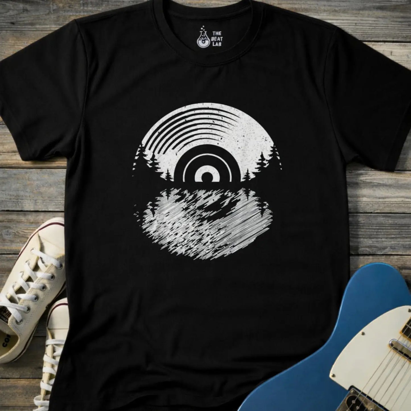 Vinyl Nature T-shirt - Black / S - T-Shirt