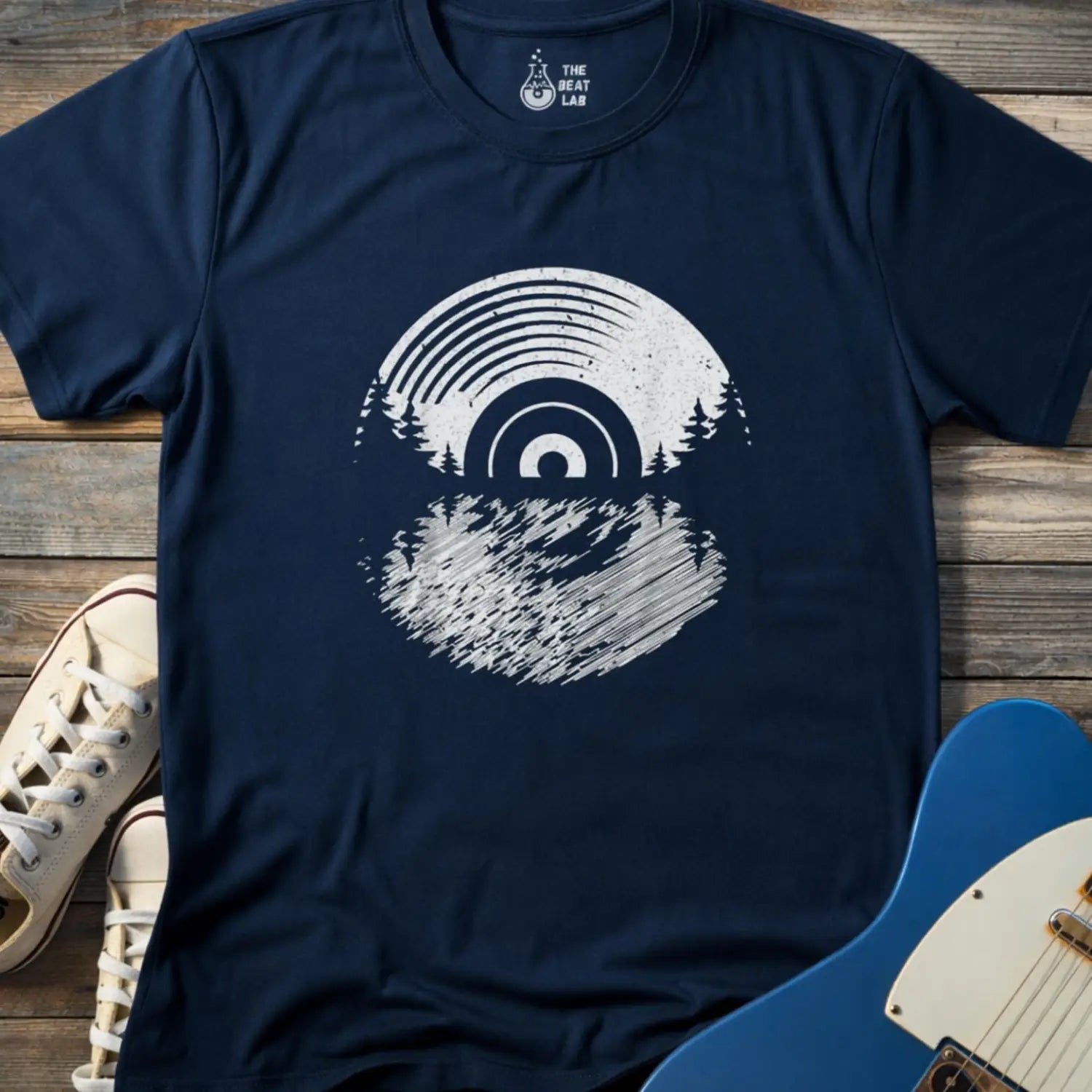 Vinyl Nature T-shirt - Navy / S - T-Shirt