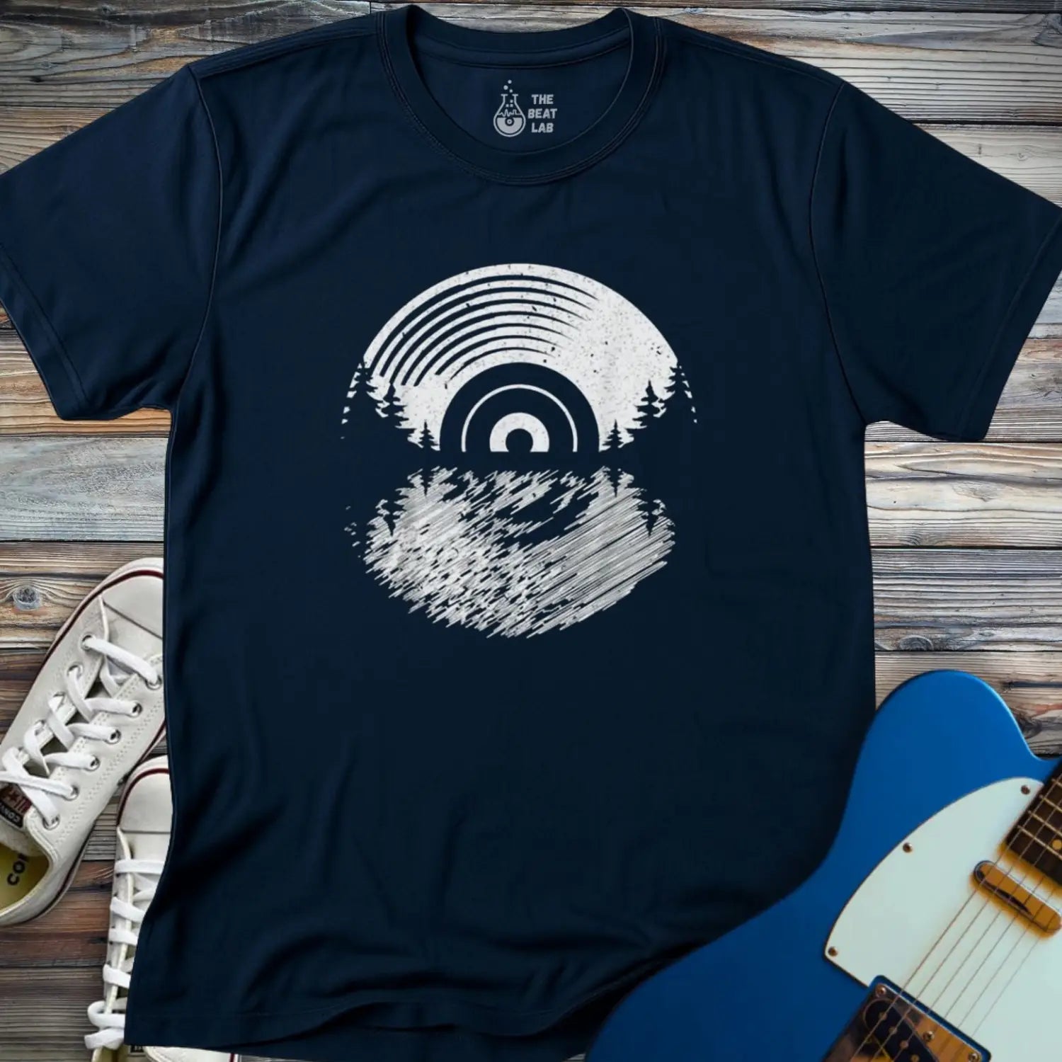 Vinyl Nature T-shirt - Navy / S - T-Shirt