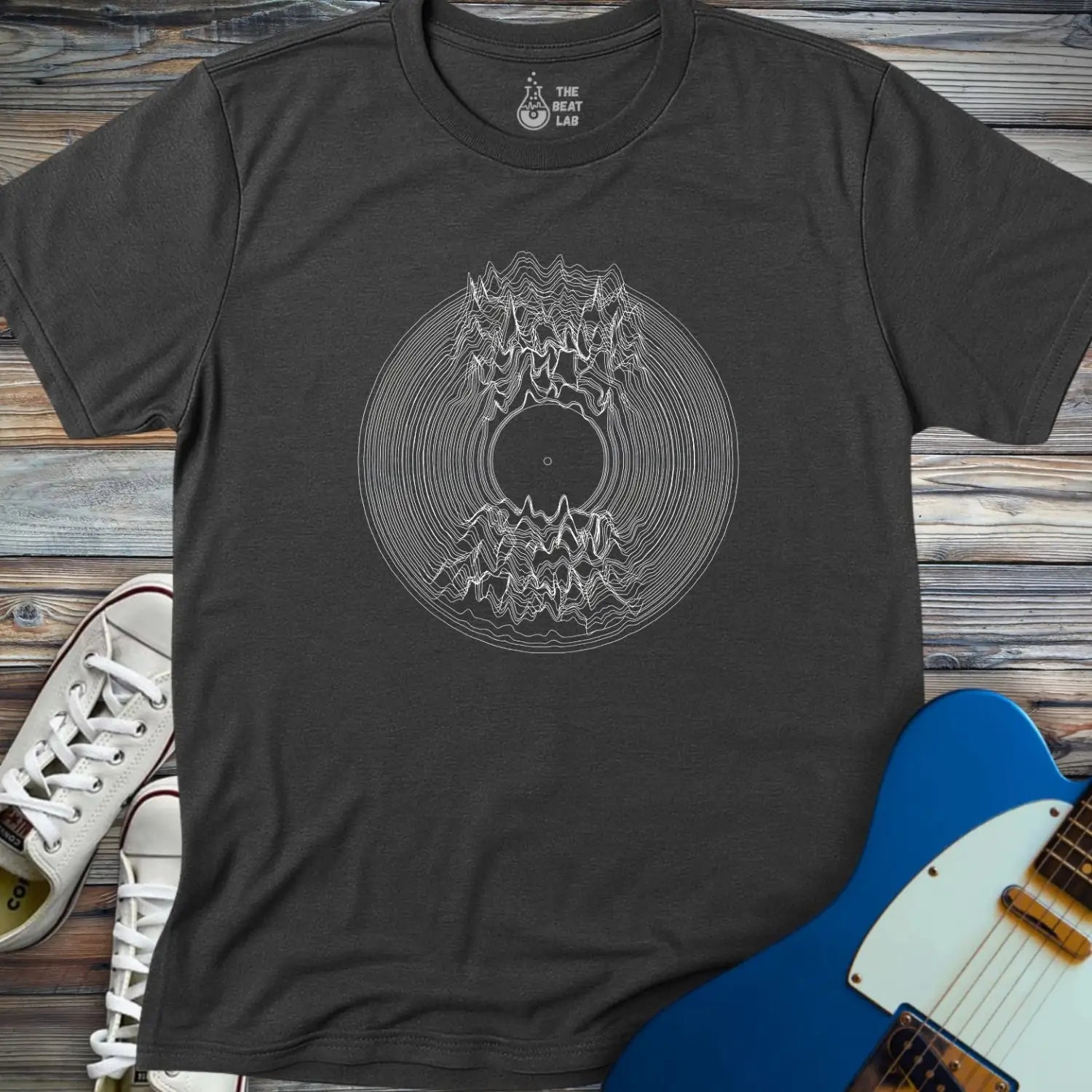 Vinyl Radio Waves T-shirt - Dark Heather Grey / S - T-Shirt
