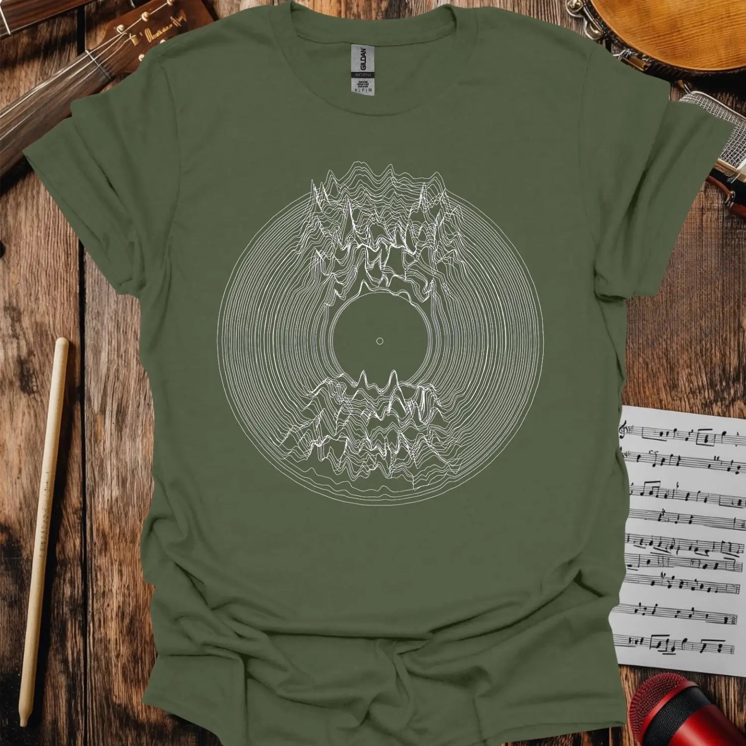 Vinyl Radio Waves T-shirt Military Green